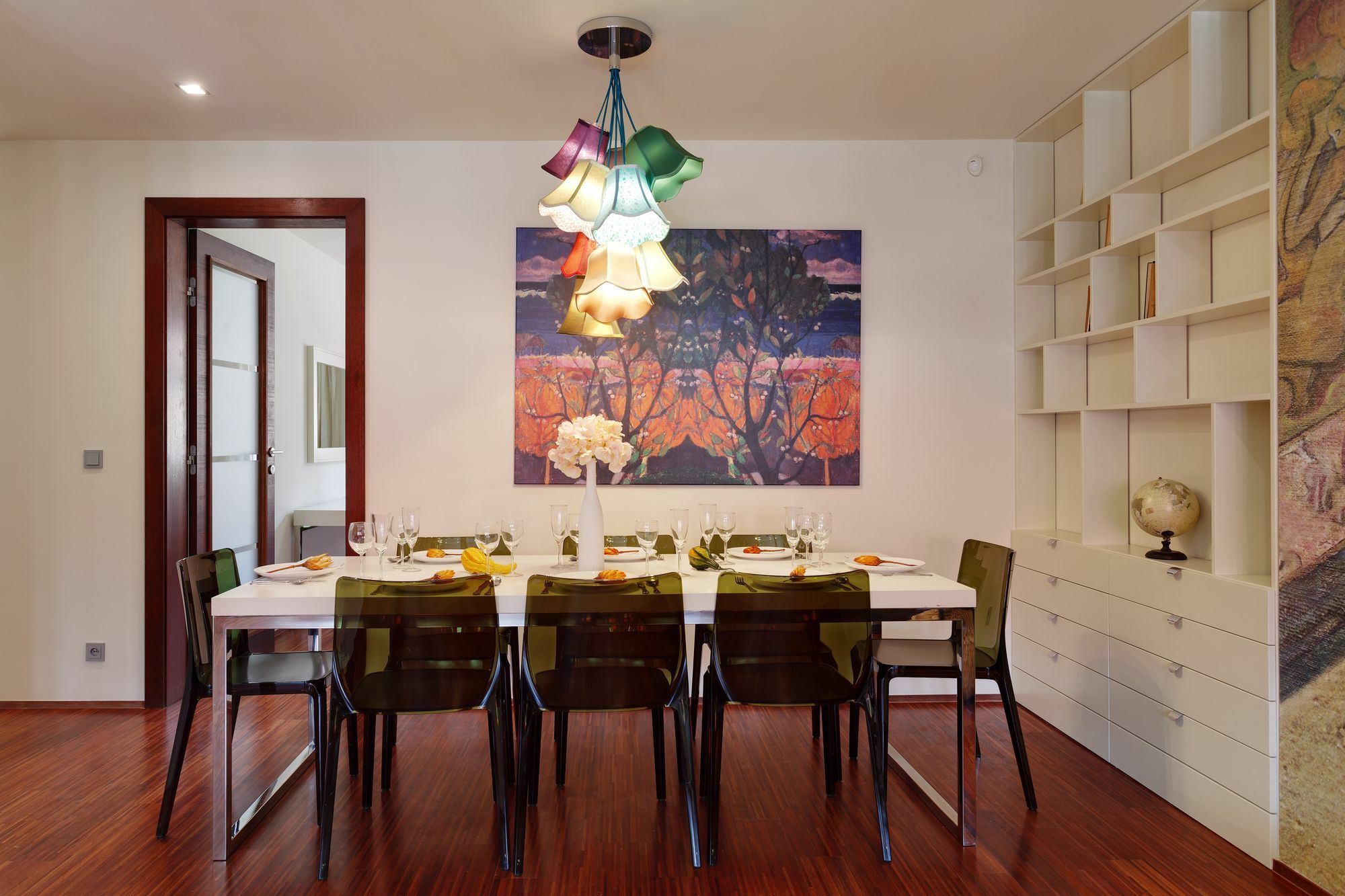 Empirent River Apartment