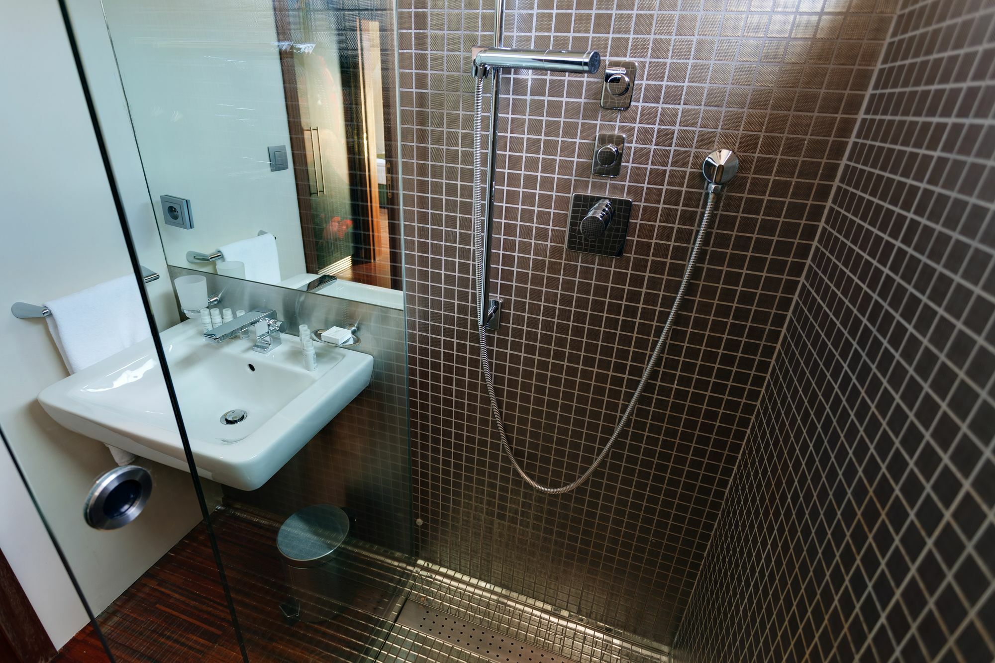 Empirent River Apartment