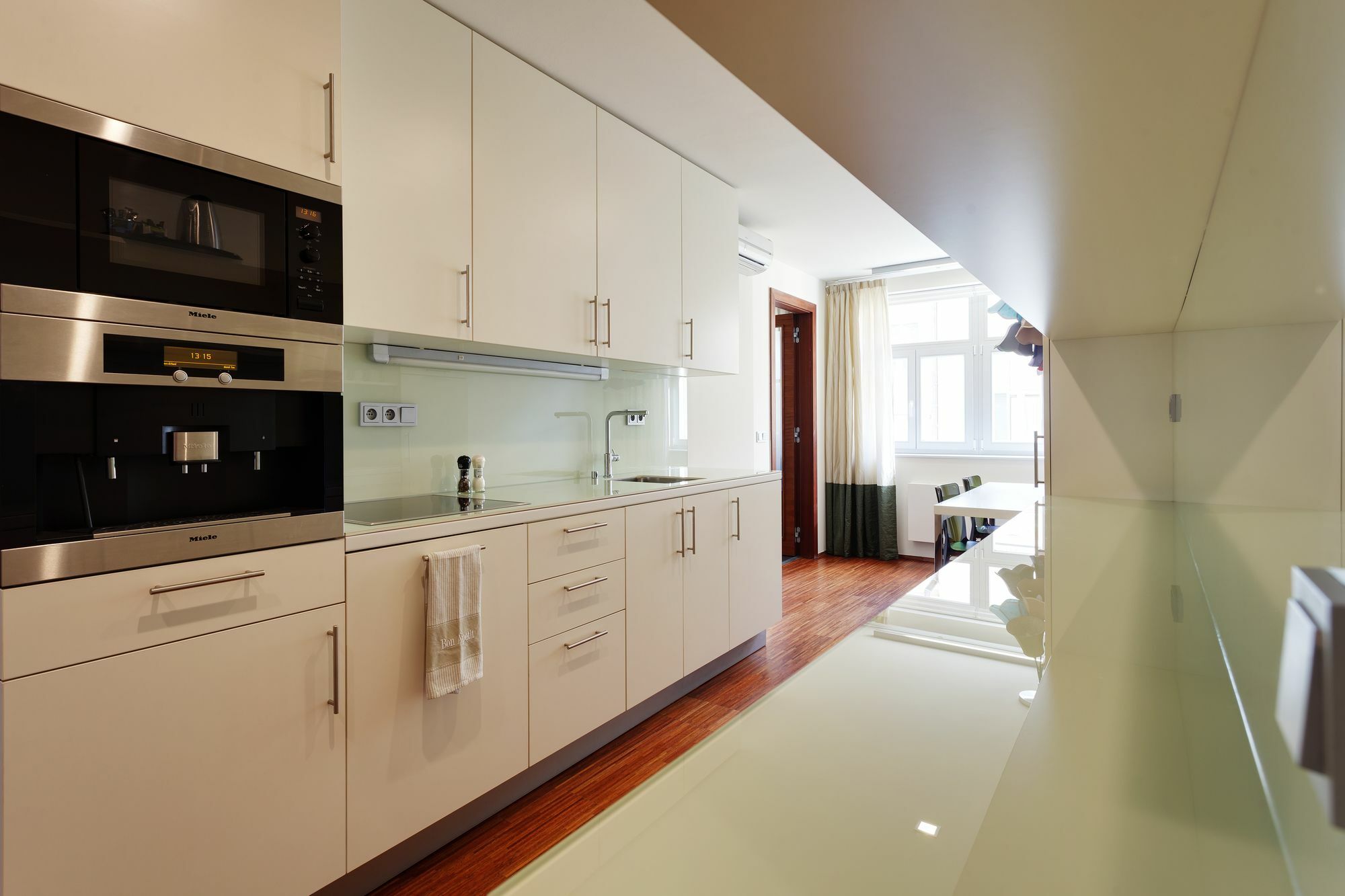 Empirent River Apartment *