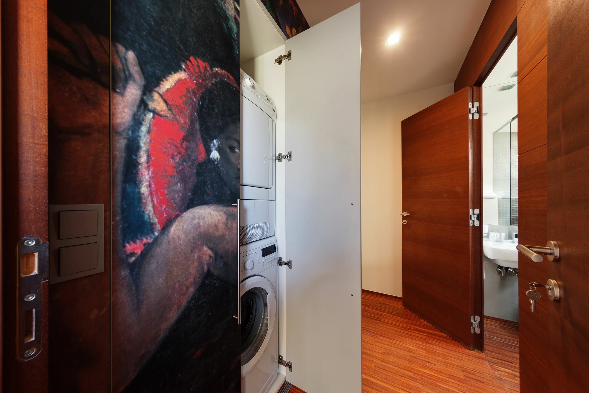 Empirent River Apartment